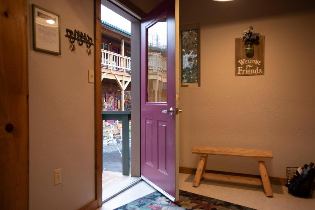 Bear Creek Winery And Lodging Bed & Breakfast Homer Bagian luar foto